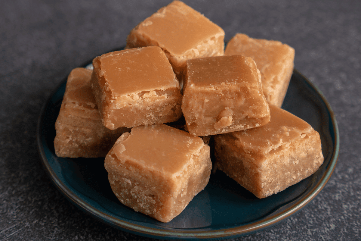 Traditional Cornish Clotted Cream Fudge Recipe