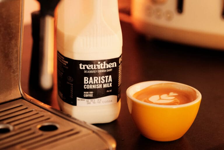 Coffee With Latte Art - A Trewithen Dairy Guide